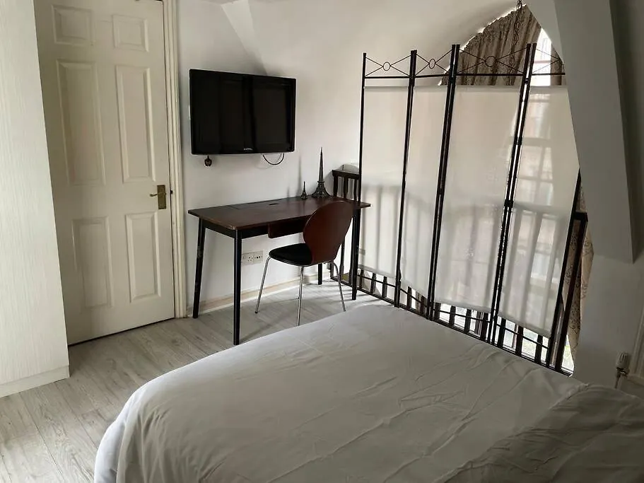 Cosy And Stylish 1Bd-Limehouse Apartment London